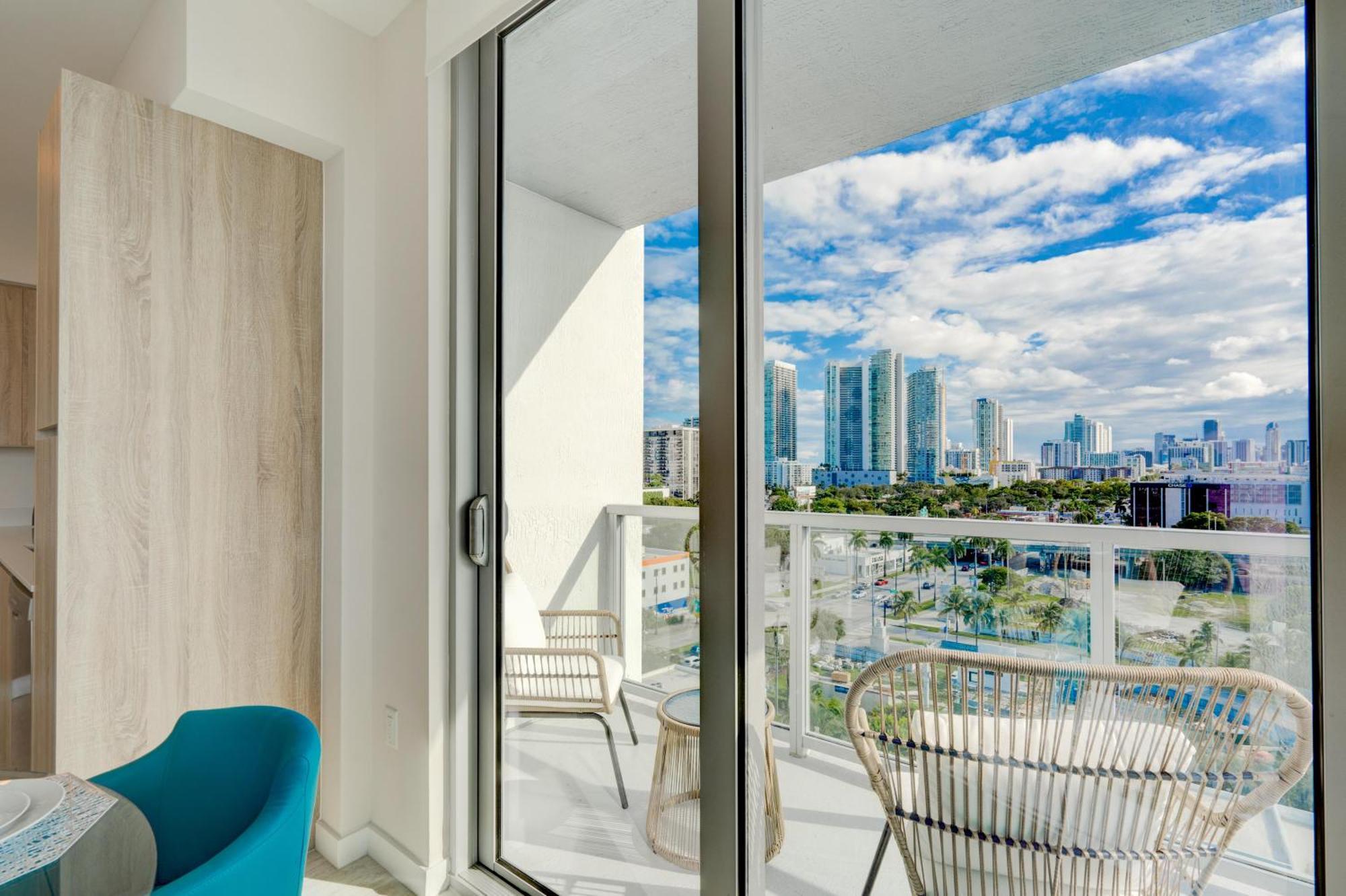 3900-902ch Design District, 2 Bedrooms & 2 Bathrooms