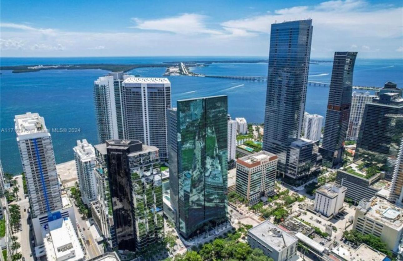 Aka Brickell Free Parking By Palermo