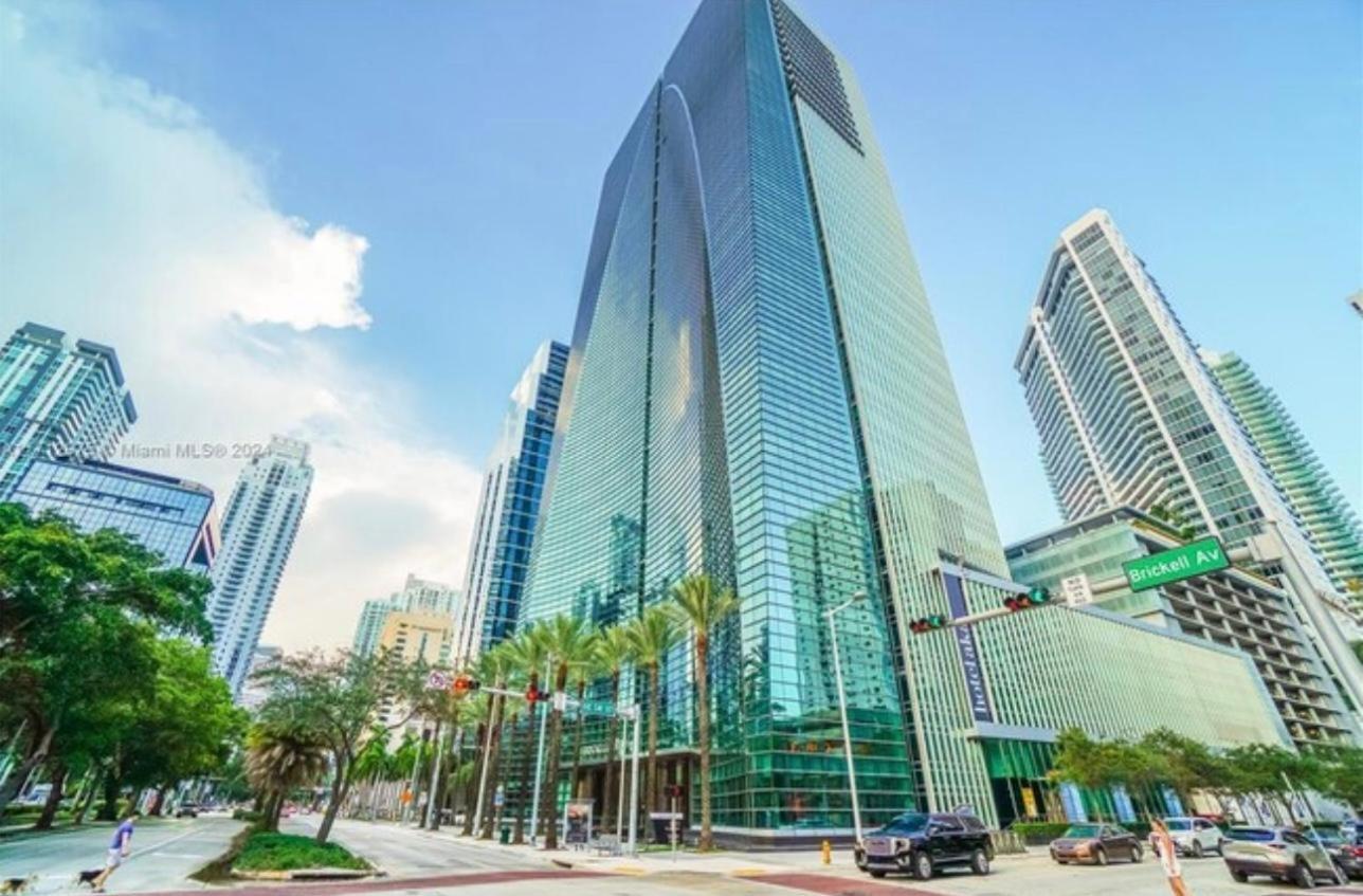 Aka Brickell Free Parking By Palermo *