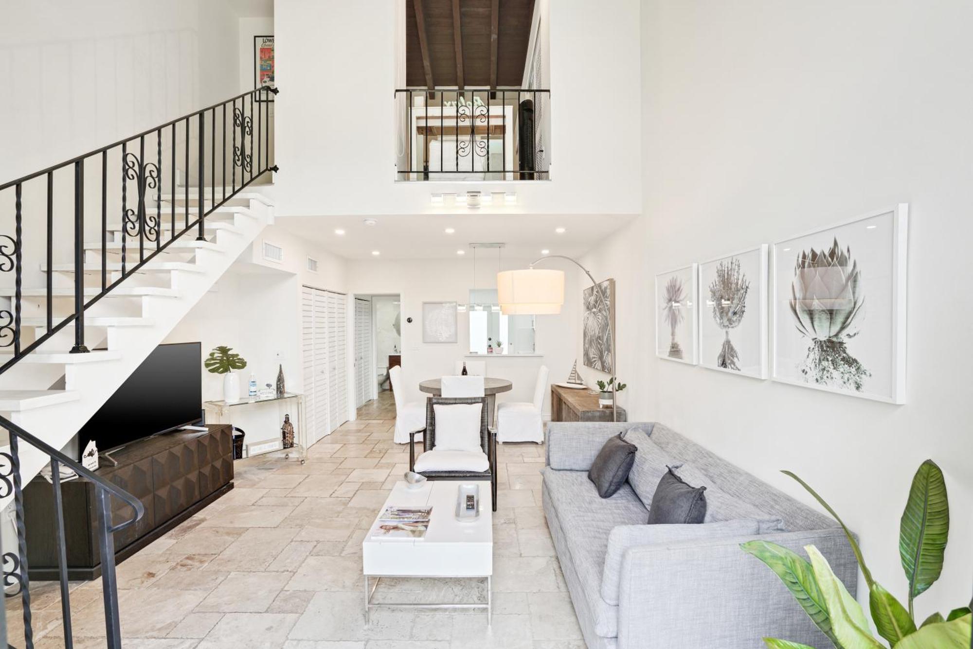 Villa Luxury Pool At St. Unit E, Pet Friendly *