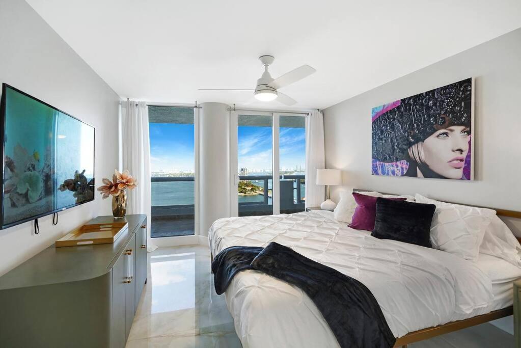 First Class! - Crystal Clear Water Views! Apartment
