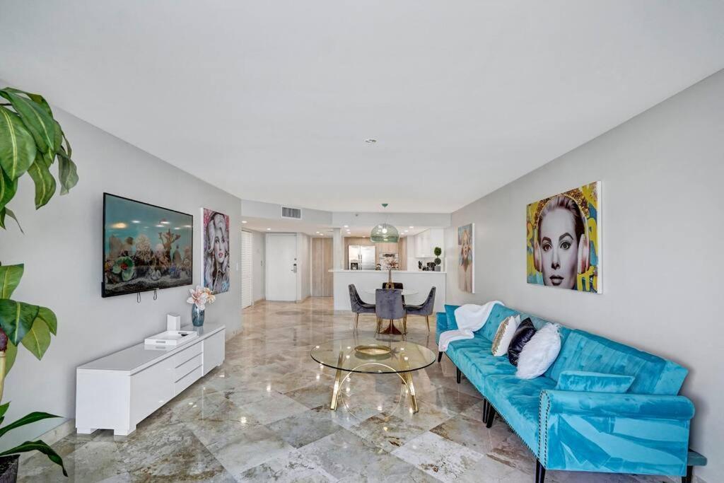 First Class! - Crystal Clear Water Views! Apartment *