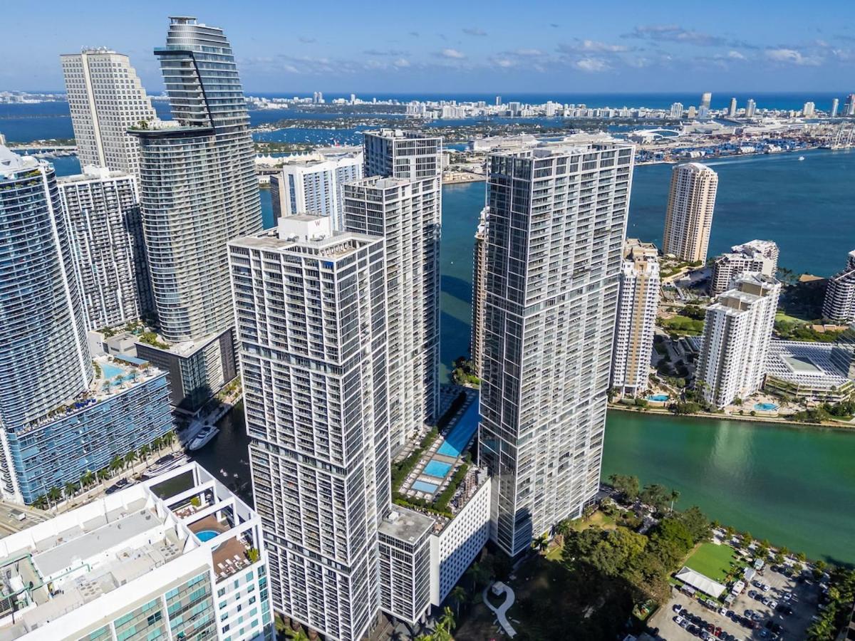 Apartment Stunning At Icon With Bay Views-pool-gym-spa *