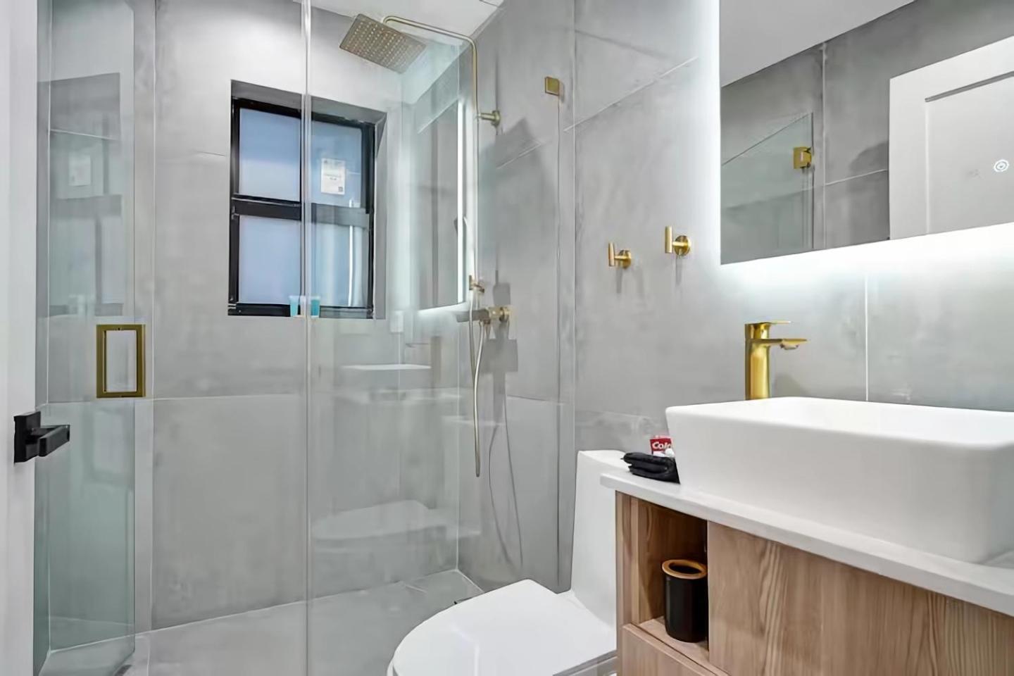 Apartment Residential - *