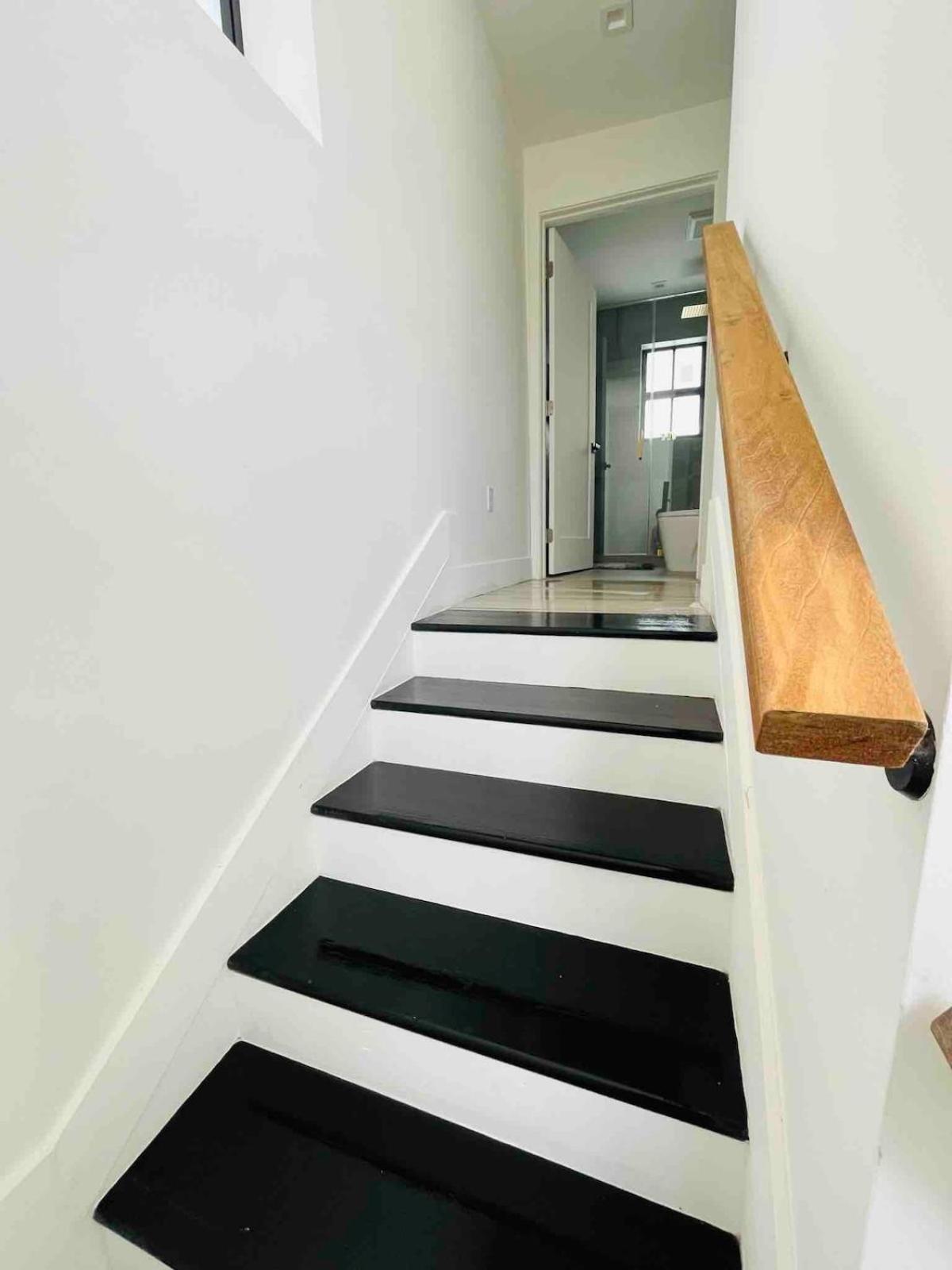 Residential - Apartment *