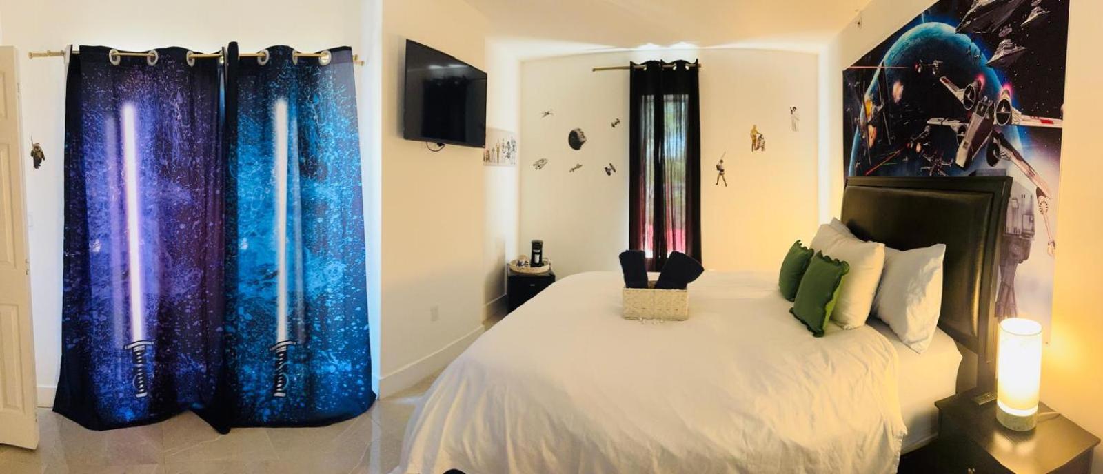 Atrium Design District Apartment *