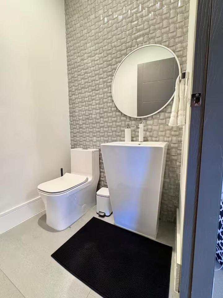 Solara Coconut Grove Villa Miami