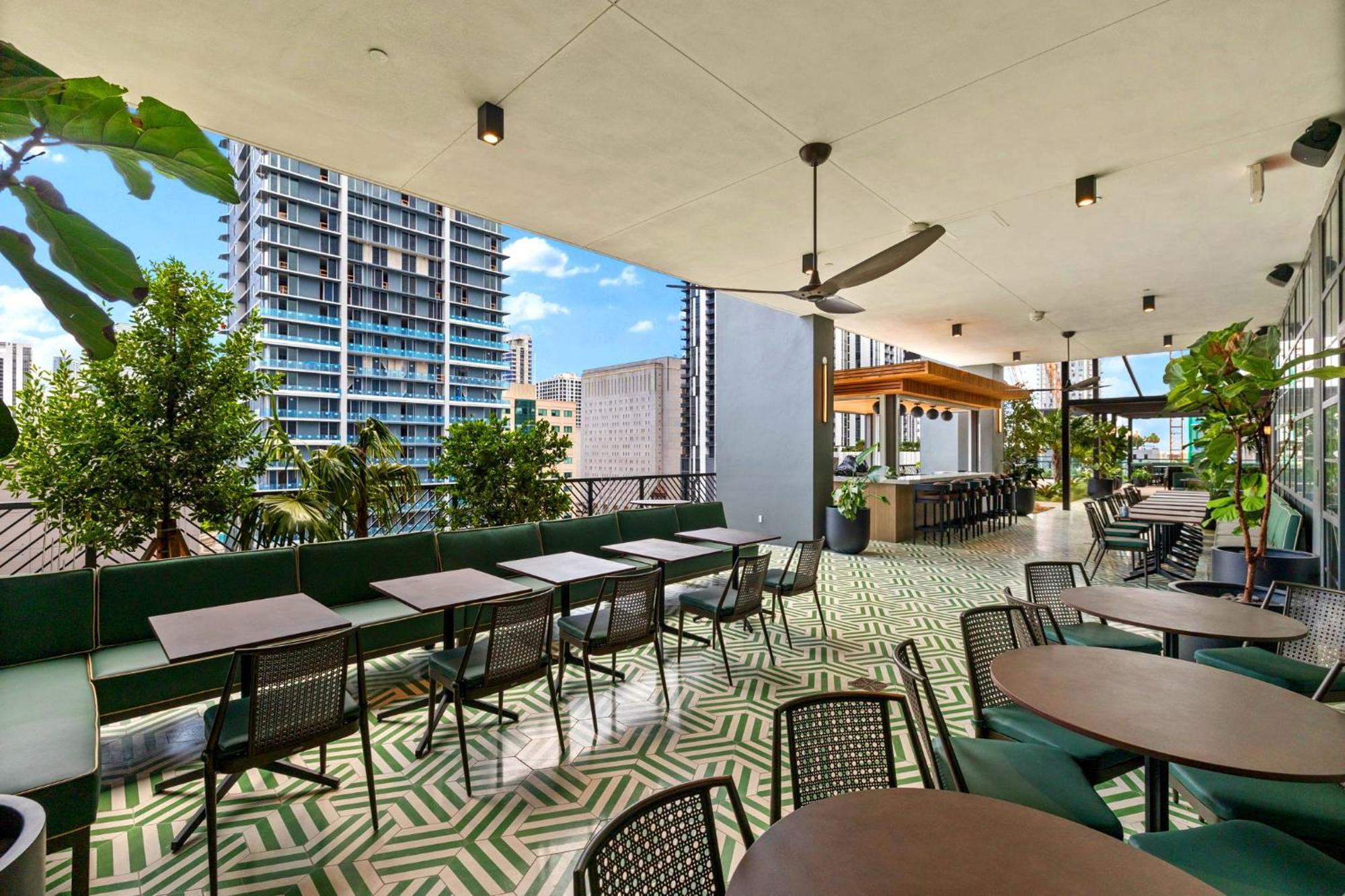 Comfort & Style W Free Parking