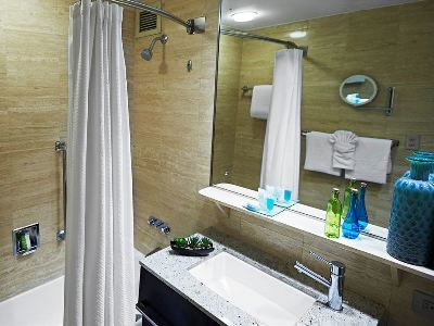 International Airport Hotel