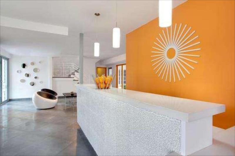 Travelodge By Wyndham Biscayne Bay