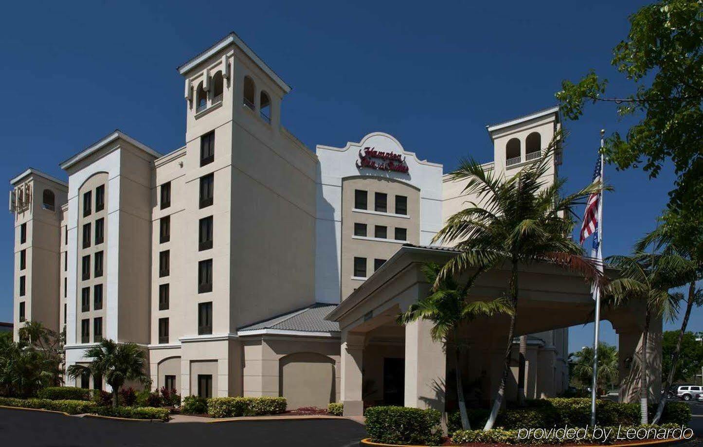 Hotel Hampton & Miami-doral Dolphin Mall