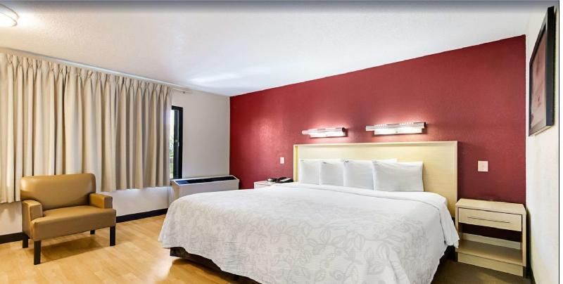 Red Roof Airport Hotel Miami