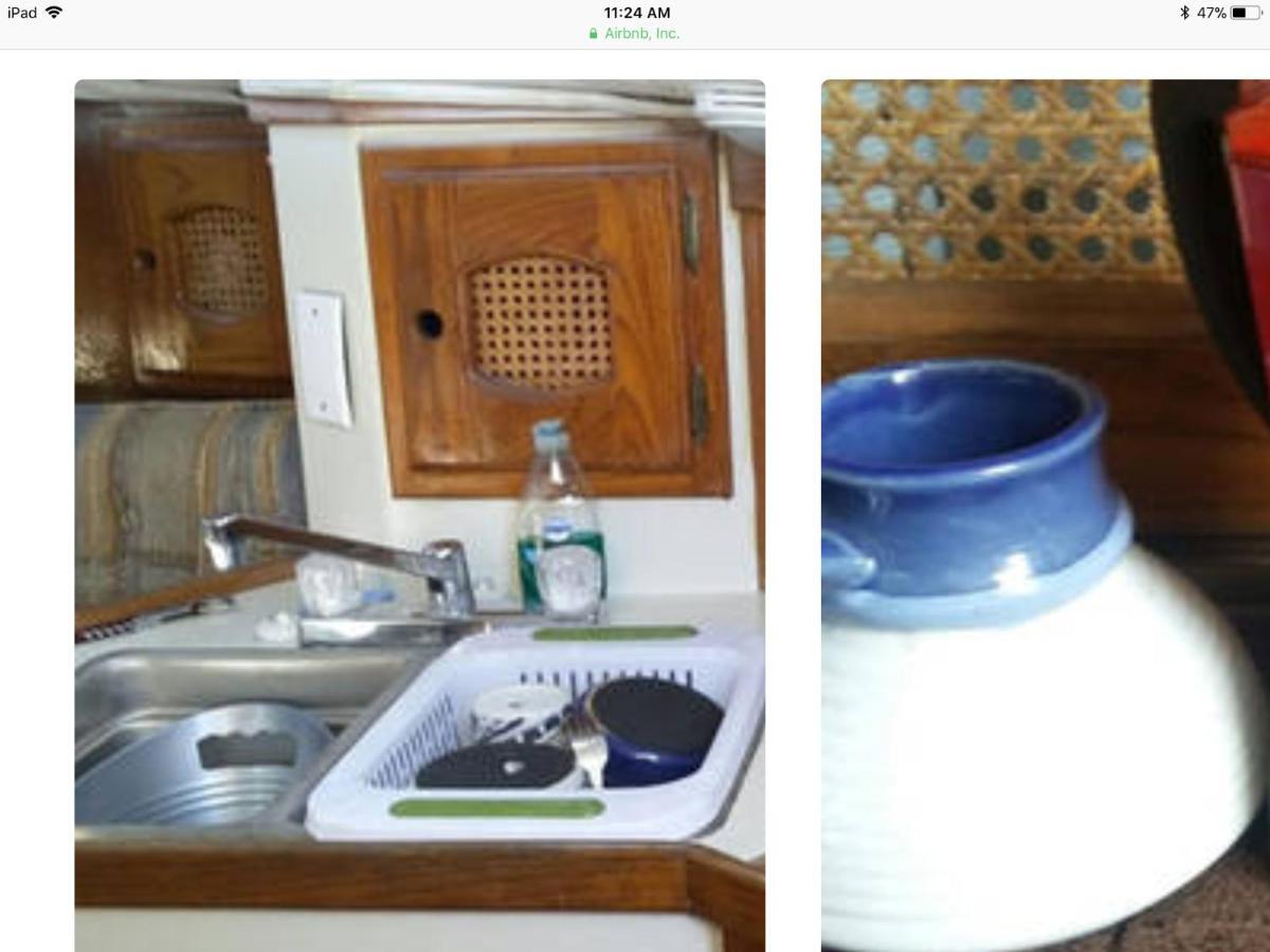 Botel Classic Sailboat 30' Miami