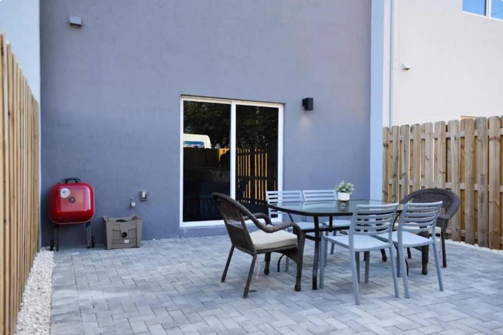 Family-Friendly Townhouse - Close To Beach *
